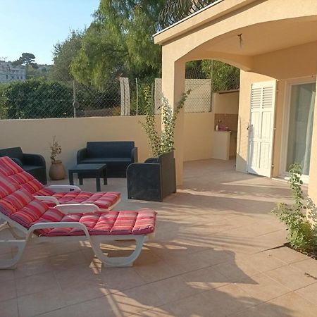 Tres Bel Appartement Entier Proche De La Mer 2 Chambres 1 Salon Vallauris Exterior photo