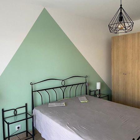 Tres Bel Appartement Entier Proche De La Mer 2 Chambres 1 Salon Vallauris Exterior photo