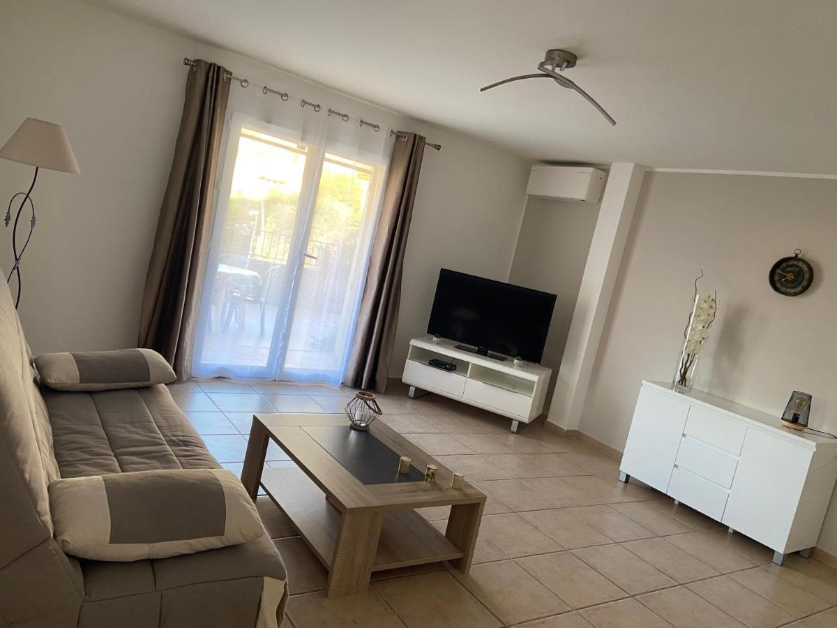 Tres Bel Appartement Entier Proche De La Mer 2 Chambres 1 Salon Vallauris Exterior photo