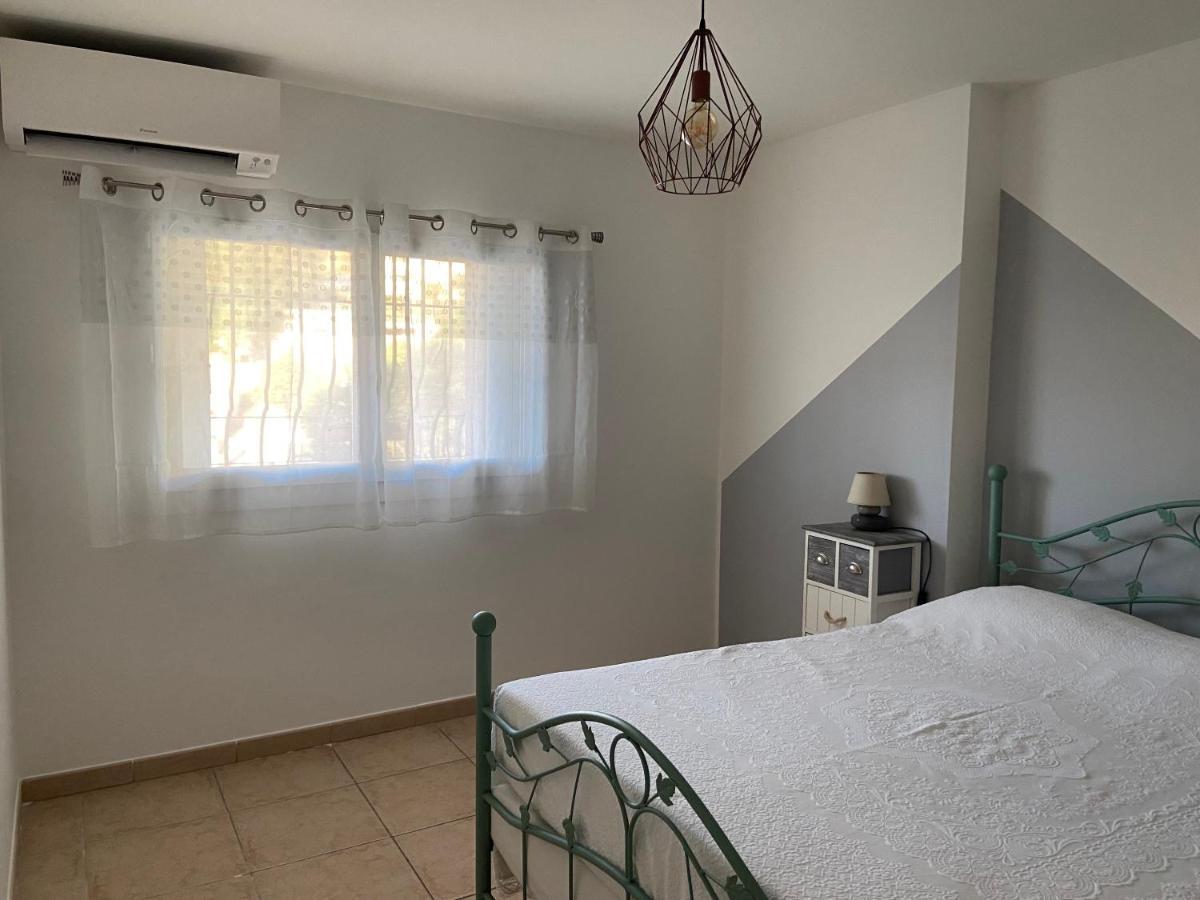 Tres Bel Appartement Entier Proche De La Mer 2 Chambres 1 Salon Vallauris Exterior photo