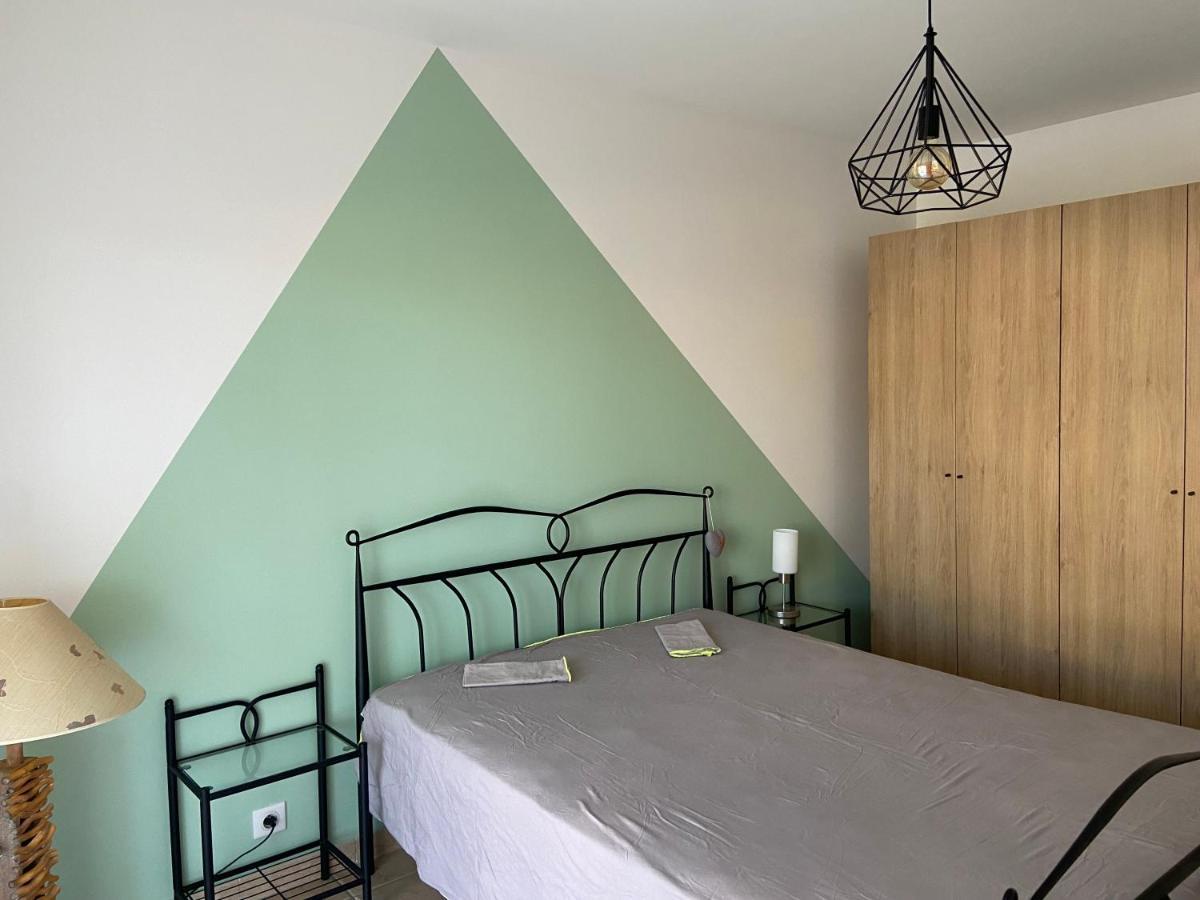 Tres Bel Appartement Entier Proche De La Mer 2 Chambres 1 Salon Vallauris Exterior photo